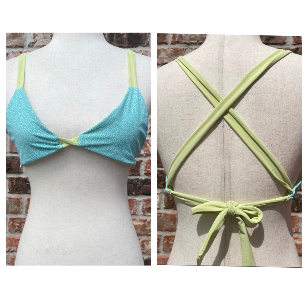 Kaileigh blue and green crisscrossed halter bikini top / L / Excellent condition